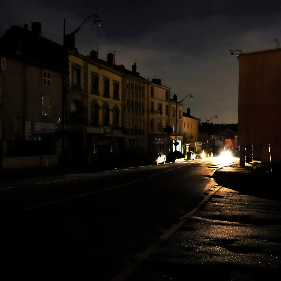 ville de nuit sans lumlière